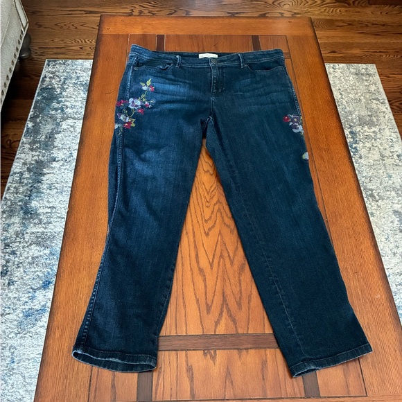 J Jill Women’s Dark Wash Embroidered Floral Jeans - Picture 4 of 7